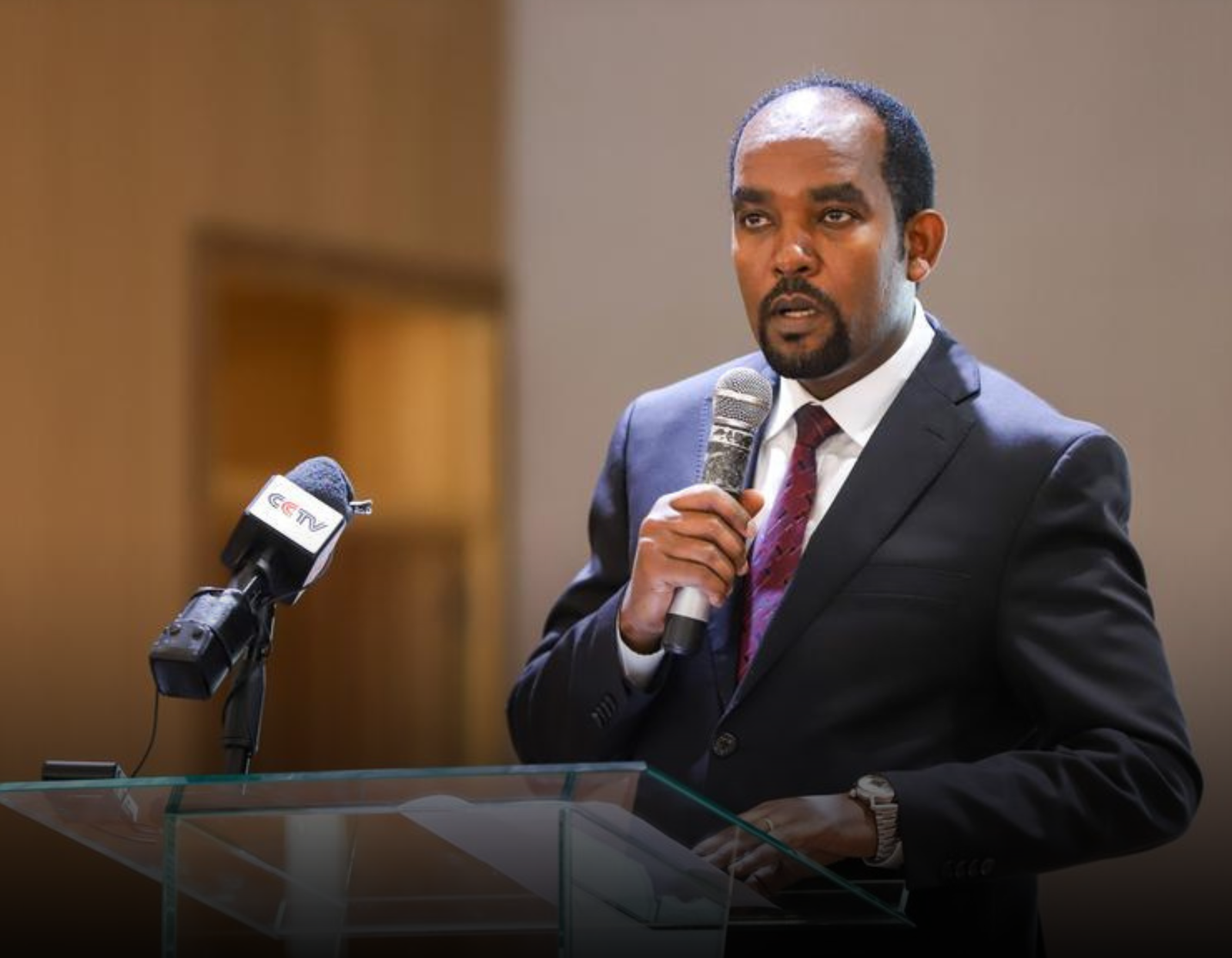 𝑰𝑴𝑨𝑮𝑬: 𝐸𝑡ℎ𝑖𝑜𝑝𝑖𝑎'𝑠 𝑆𝑡𝑎𝑡𝑒 𝑀𝑖𝑛𝑖𝑠𝑡𝑒𝑟 𝑜𝑓 𝐿𝑎𝑏𝑜𝑟 𝑎𝑛𝑑 𝑆𝑘𝑖𝑙𝑙𝑠 𝑇𝑒𝑠ℎ𝑎𝑙𝑒 𝐵𝑒𝑟𝑒𝑐ℎ𝑎 𝑠𝑝𝑒𝑎𝑘𝑠 𝑑𝑢𝑟𝑖𝑛𝑔 𝑎 𝑠𝑒𝑟𝑖𝑒𝑠 𝑜𝑓 𝐶ℎ𝑖𝑛𝑒𝑠𝑒 𝑐𝑢𝑙𝑡𝑢𝑟𝑎𝑙 𝑎𝑐𝑡𝑖𝑣𝑖𝑡𝑖𝑒𝑠 𝑡𝑜 𝑚𝑎𝑟𝑘 𝑡ℎ𝑒 𝑢𝑝𝑐𝑜𝑚𝑖𝑛𝑔 𝐶ℎ𝑖𝑛𝑒𝑠𝑒 𝐿𝑎𝑛𝑔𝑢𝑎𝑔𝑒 𝐷𝑎𝑦 𝑖𝑛 𝐴𝑑𝑑𝑖𝑠 𝐴𝑏𝑎𝑏𝑎, 𝐸𝑡ℎ𝑖𝑜𝑝𝑖𝑎, 𝐴𝑝𝑟𝑖𝑙 17, 2026.