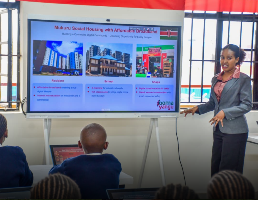 𝑰𝑴𝑨𝑮𝑬: 𝑇ℎ𝑒 𝑀𝑢𝑘𝑢𝑟𝑢 𝐷𝑖𝑔𝑖𝑡𝑎𝑙 𝐶𝑙𝑎𝑠𝑠𝑟𝑜𝑜𝑚, 𝑑𝑒𝑠𝑖𝑔𝑛𝑒𝑑 𝑡𝑜 𝑏𝑟𝑖𝑛𝑔 𝑚𝑜𝑑𝑒𝑟𝑛 𝑙𝑒𝑎𝑟𝑛𝑖𝑛𝑔 𝑡𝑜𝑜𝑙𝑠 𝑡𝑜 𝑢𝑛𝑑𝑒𝑟𝑠𝑒𝑟𝑣𝑒𝑑 𝑐𝑜𝑚𝑚𝑢𝑛𝑖𝑡𝑖𝑒𝑠 𝑖𝑛 𝐾𝑒𝑛𝑦𝑎