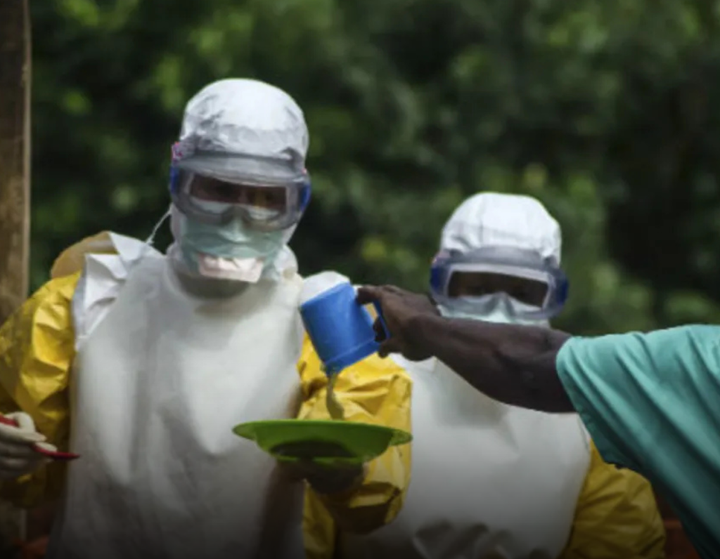 Nearly 1,000 Chinese Medical Workers Join Africa’s Ebola Response